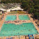 cum poate un parc acvatic sa oferi identitate unui oras 3 exemple care pot inspira complexul weekend