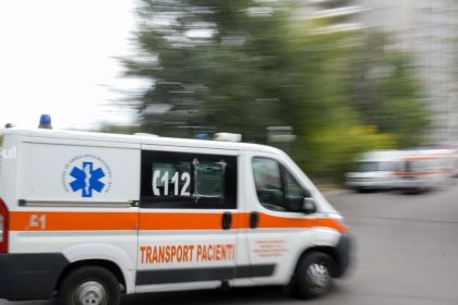 Nou reglementare pentru soferi Cum trebuie deschis culoarul pentru vehiculele de interventie