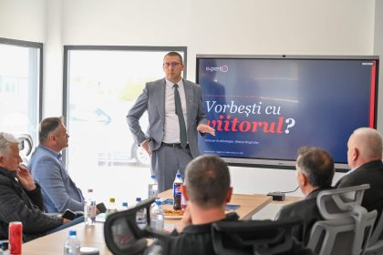 Primul pas catrei utilizarii inteligentei artificiale in administratia locala din Mures prezentat in cadrul unei sesiuni dedicate primariilor