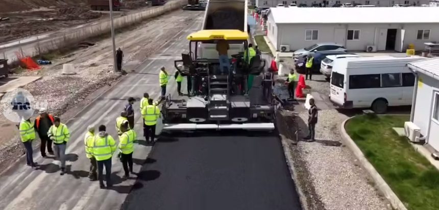asfalt experimental aplicat de turci pe autostrada unirii targu mures