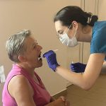 Romania prepara prea multi medici stomatologi iar la UMFST concurenta creste de la an la an