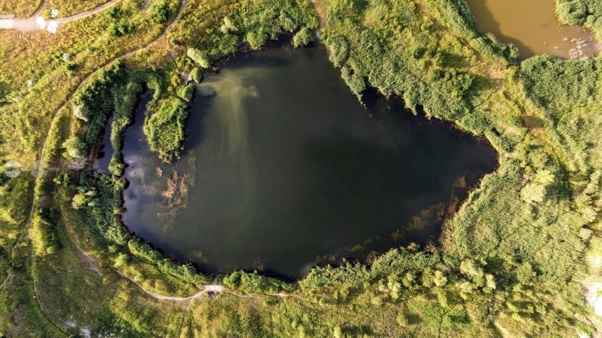 Caramidaria abandonata s a transformat intr un paradis natural fiind inclusa intr un tur ghidat
