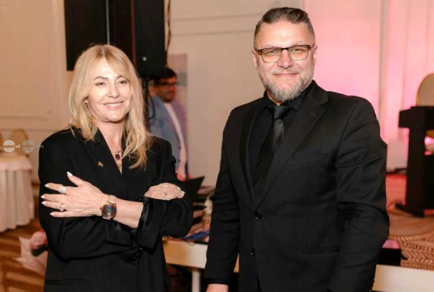Ceas personalizat pentru Nadia Comaneci aniversand primul sau 10 olimpic realizat de un artizan independent de ceasuri mecanice