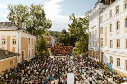 Guvernul a validat numarul de locuri de scolarizare pentru UMFST UAT Cantemir si Sapientia