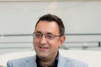 Managerul Spitalului din Sighisoara Dan Stefan Simpalean refuza sa o reangajeze pe fosta directoare economica in ciuda unei sentinte judecatoresti executorii in favoarea acesteia