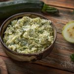 Salata de dovlecei o alternativa mai ushoara la traditionala salata de vinete secretul pentru o textura cremoasa