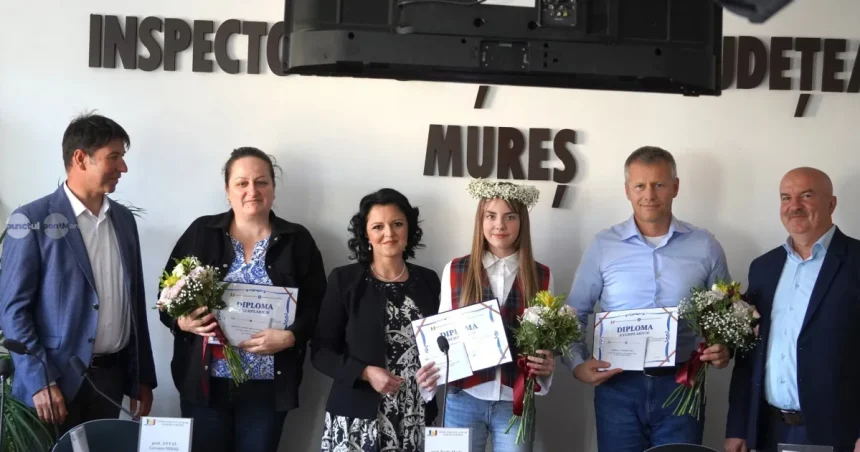 Eleve de 10 din Mureș, premiate pentru rezultatele de la Evaluare Națională și Bac 2026