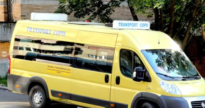 Microbuz școlar primit gratuit de Sângeorgiu de Mureș de la o comună învecinată