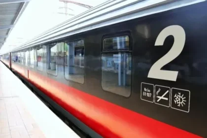 Reducerile la tren pentru studenți: actele necesare pentru biletul de 90%