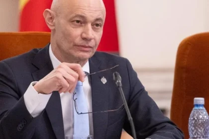 România are nevoie de un Guvern care guvernează, nu doar de o nouă formulă politică