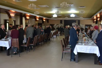 26 de perechi din Luduș au marcat 50 de ani de căsătorie la Nunta de Aur