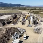 A8 Târgu Mureș–Târgu Neamț: 320 de muncitori și 245 de utilaje pe lotul Joseni–Ditrău