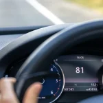 Aproape 70% dintre mașinile cu kilometraj dat înapoi au fost și accidentate