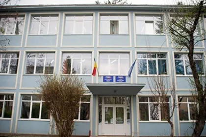 Campusul Școlii „Europa” - Liceul „Brâncuși”, reabilitat cu 18,5 milioane lei