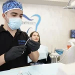Coroane și fațete ceramice: de ce contează materialul, execuția și adaptarea