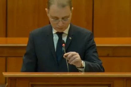 Guvernul condus de Luca Niculescu a fost învestit de Parlament. Lista miniștrilor