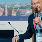 Nicio femeie nu trebuie să nască fără demnitate și intimitate