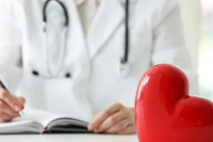 Rezidenți cer anularea probei scrise la examenul de medic specialist