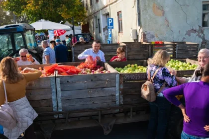 Sărbătoarea Mărului la Batoș, ediția 23. Pomicultura tradițională continuă în Mureș