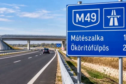 Ungaria a deschis 28 km de drum expres spre România. La noi, lucrările nu au început